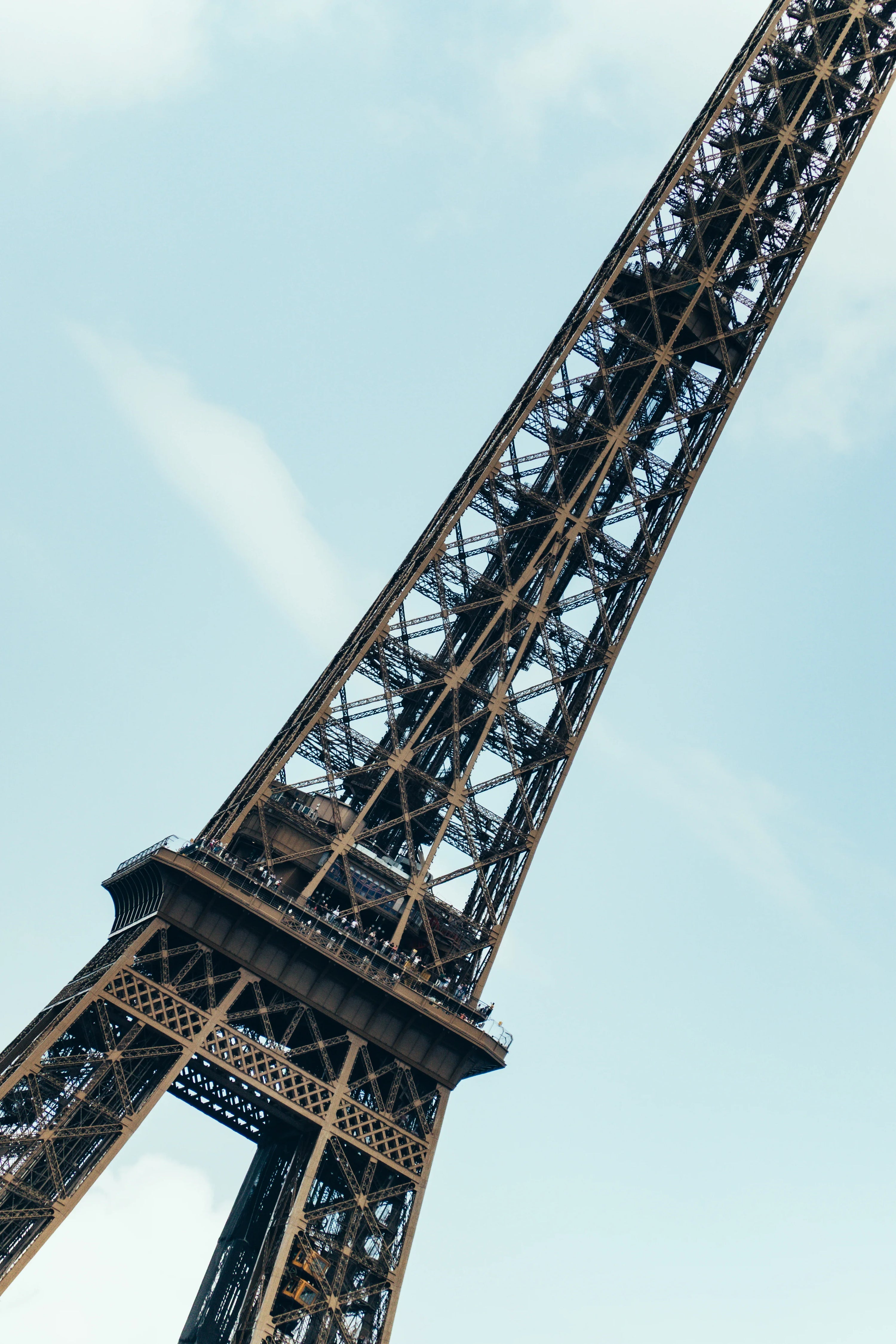 Roaming Paris fashion week 25'