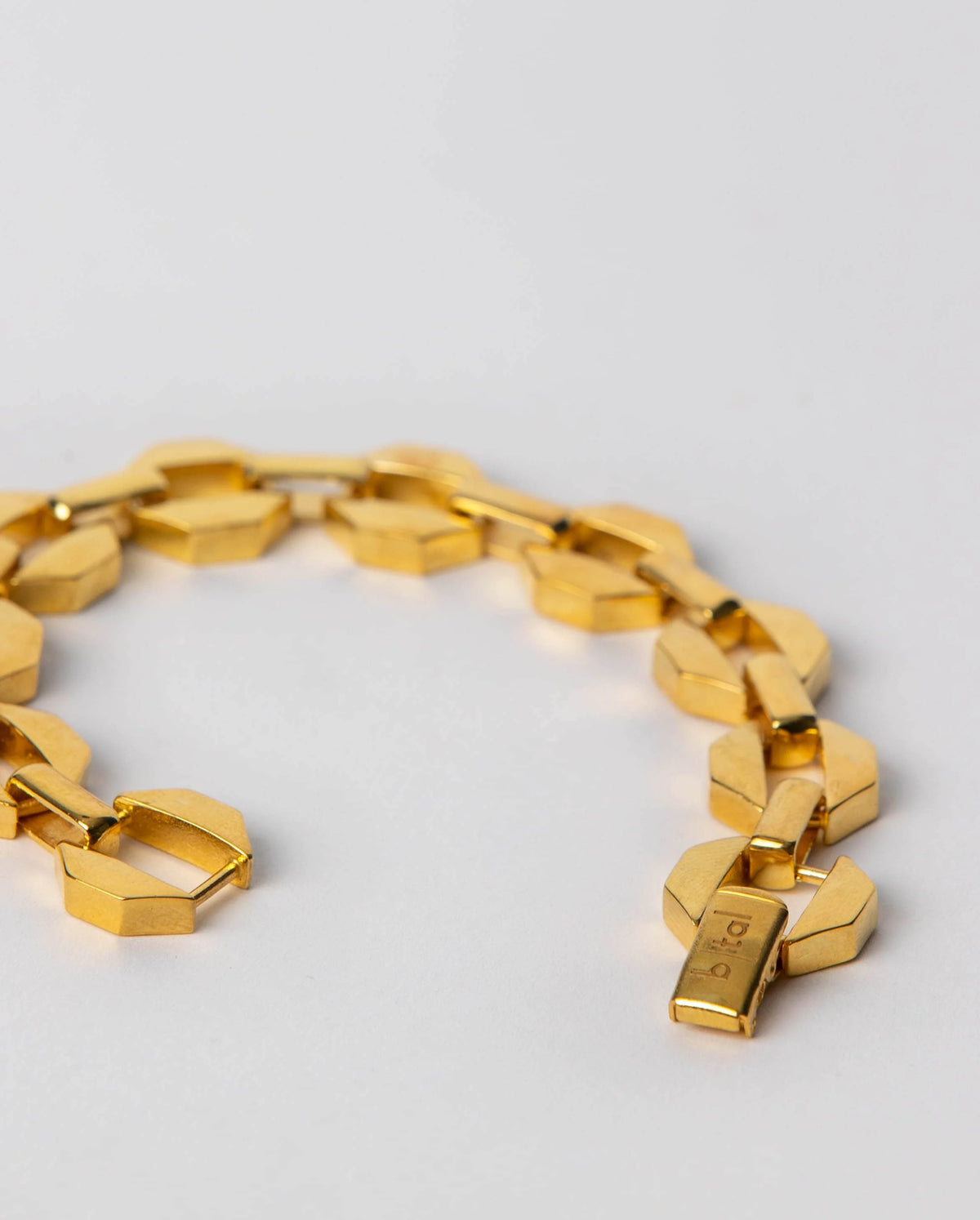 GOLD OCTAGON BRACELET